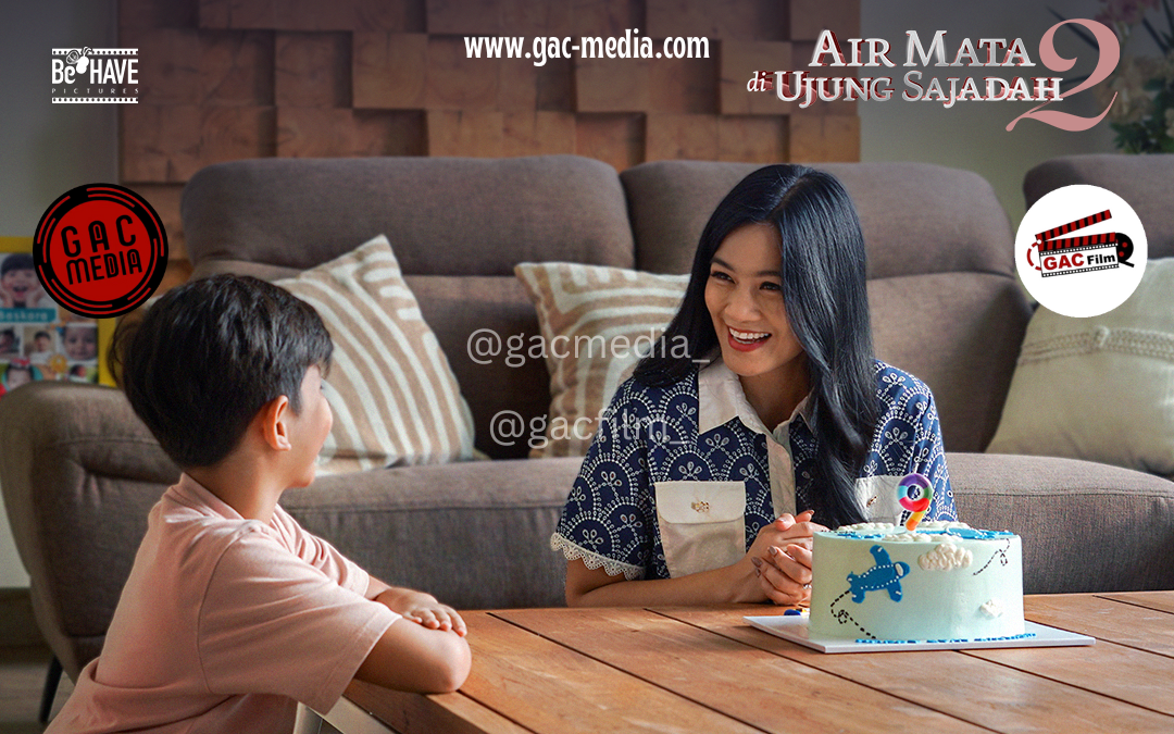 Suasana emosional dalam film Air Mata di Ujung Sajadah 2 yang penuh makna keluarga