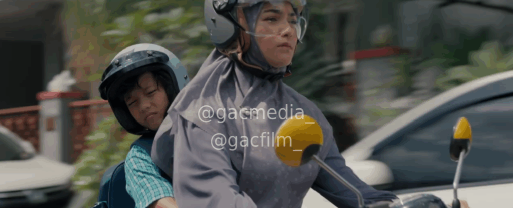 Adegan teaser trailer Air Mata di Ujung Sajadah 2