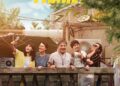 Poster resmi film Unexpected Family dengan nuansa drama keluarga